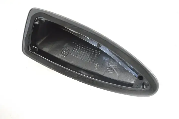 BMW 5 F10 F11 (2009 - 2016) 9175357 Крышка GPS-антенны — фото 4