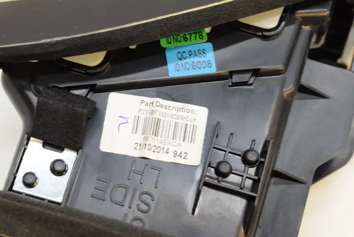 Nissan Qashqai (2013 - 2017) 687614EAOA Воздушная решетка панели — фото 4
