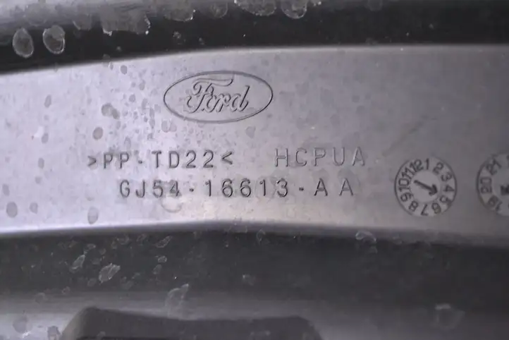 Ford Kuga II (2013 - 2019) GJ5416613AA Облицовка радиатора — фото 5