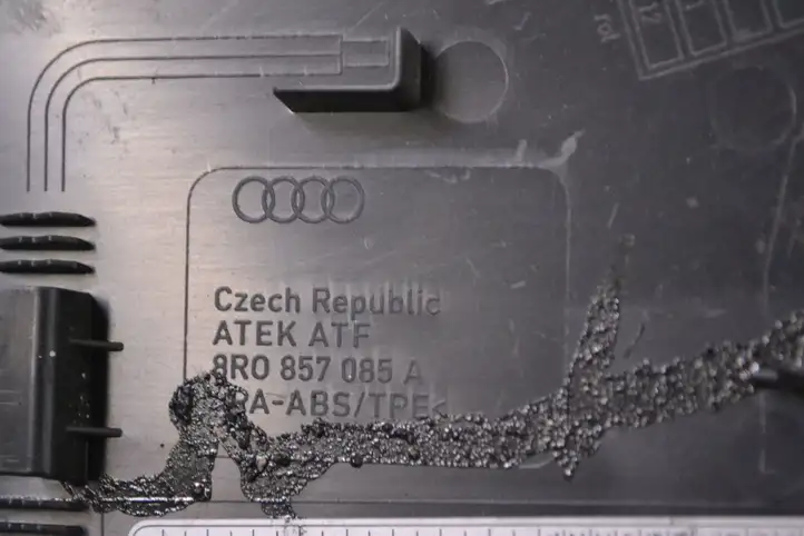 Audi Q5 SQ5 (2008 - 2012) 8R0857085A Боковая отделка панели приборов — фото 5