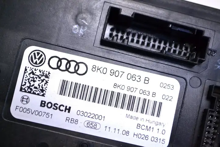 Audi Q5 SQ5 (2008 - 2012) 8K0907063B Модуль управления кузовом (BCM) — фото 5
