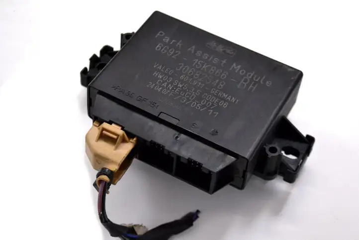 Volvo S80 (2006 - 2009) 30682548 Блок управления парктрониками — фото 1