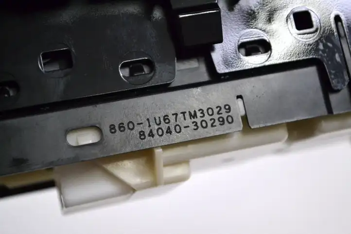 Lexus GS 250 300 350 300h 450h (2015 - 2020) 8404030290 Блок кнопок стеклоподъемников — фото 5