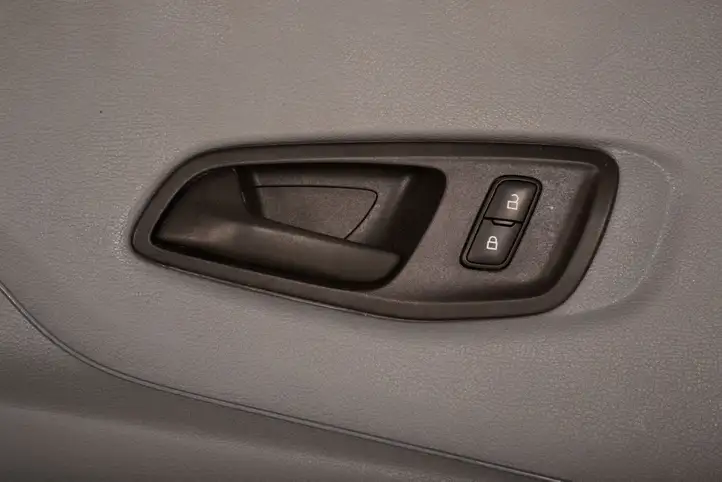 Ford Transit (2013 - 2017) Обшивка передней двери — фото 3