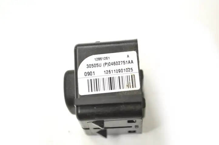 Jeep Grand Cherokee (2010 - 2021) 04602751AA Кнопка закрытия багажника — фото 5