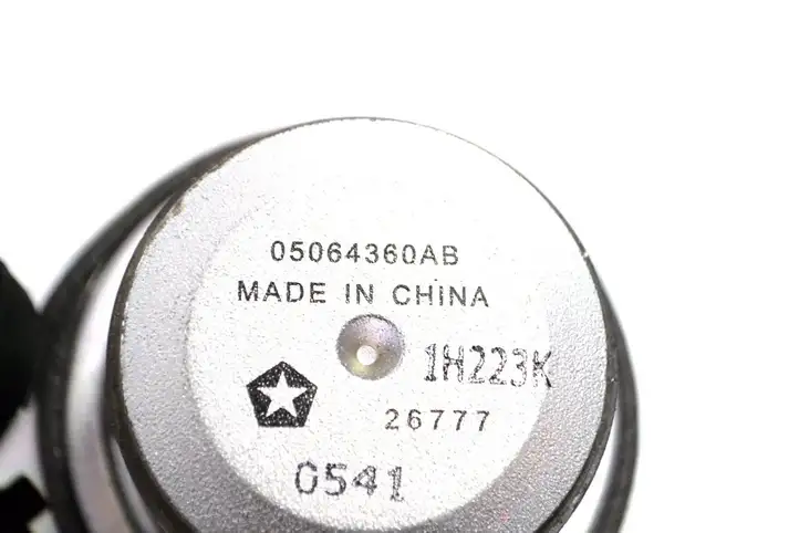 Jeep Grand Cherokee (2010 - 2021) 05064360AB Динамики задних дверей — фото 5