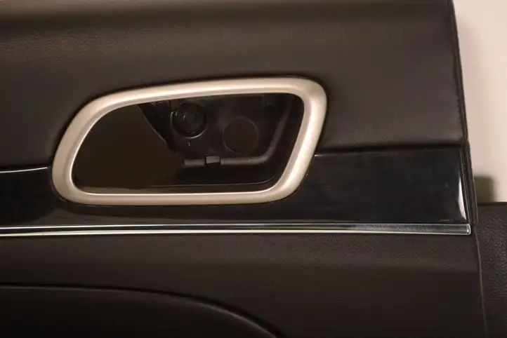 Jeep Grand Cherokee (2010 - 2021) 1WB091X9AA Обшивка задней двери — фото 3