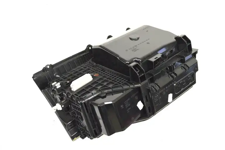 BMW 5 F10 F11 (2009 - 2016) 9166683 Вещевой ящик — фото 4