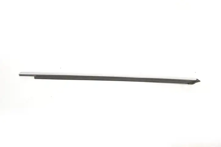 Mercedes-Benz GL X166 (2013 - 2019) A1666904400 Накладка стоек лобового стекла — фото 1