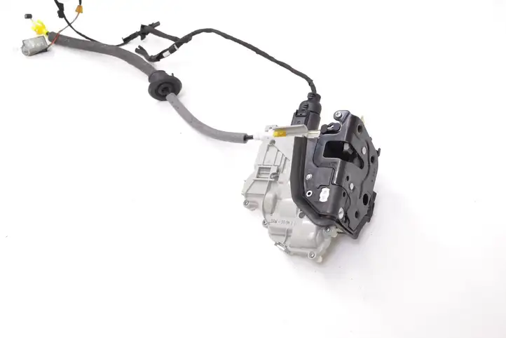 Audi A4 S4 B9 (2015 - 2019) 4G0839015F Замок задней двери — фото 3
