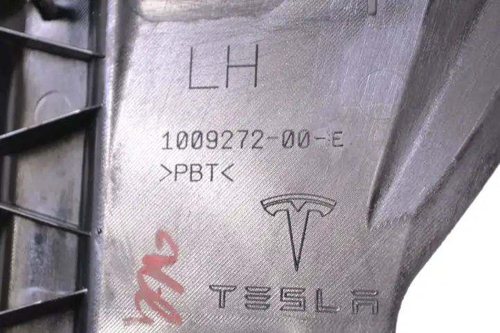 Tesla Model S (2012 - 2016) 100927200E Кронштейн угловой части бампера — фото 5