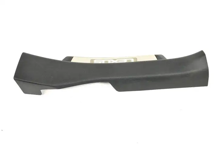 Lexus GS 250 300 350 300h 450h (2015 - 2020) 6794030061 Внутренняя отделка заднего порога — фото 2