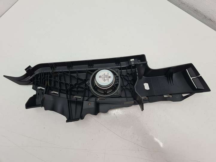 BMW 1 E81 E87 (2004 - 2011)  51467119503 Другая деталь отделки багажника