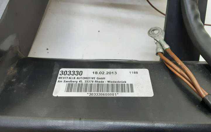 BMW 3 E90 E91 (2005 - 2012)  303330 Комплект крюка