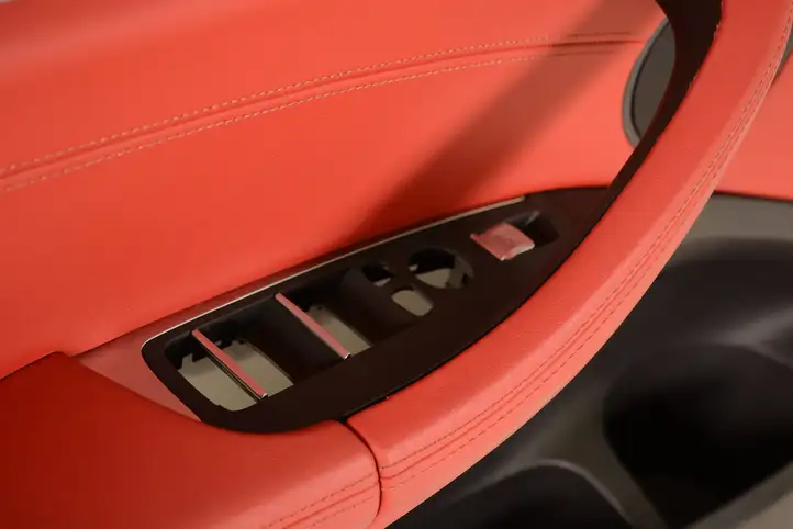BMW X4M F98 (2019 - ) Обшивка передней двери — фото 3