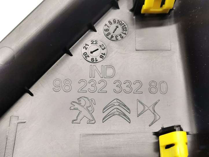 Peugeot 208 (2019 - )  9823233280 Другая деталь отделки пере́дней дверей
