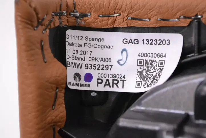 BMW 7 G11 G12 (2015 - 2022) 9352297 Другая деталь консоли (туннеля) — фото 5