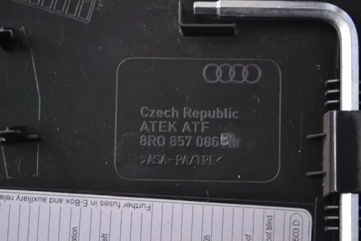 Audi Q5 SQ5 (2008 - 2012) 8R0857086B Боковая отделка панели приборов — фото 5