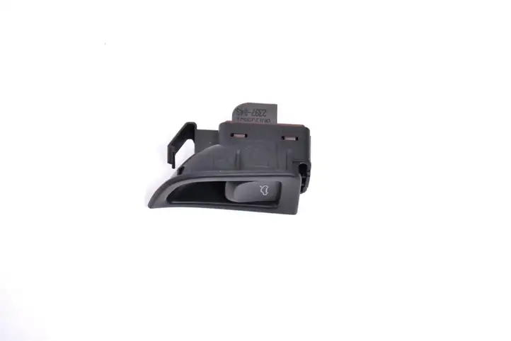 Audi A5 8T 8F (2007 - 2011) 8T2959830 Кнопка фаркопа в багажнике — фото 3