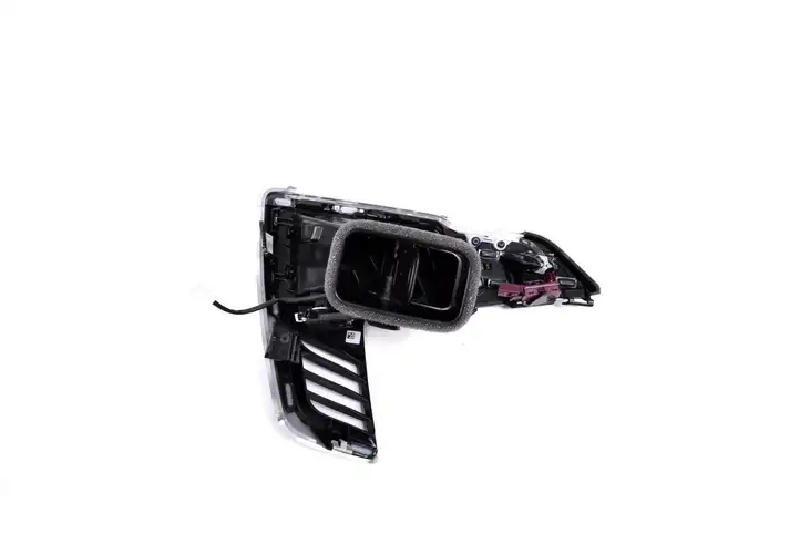 BMW 3 G20 G21 (2019 - ) 939946911 Воздушная решетка панели — фото 3
