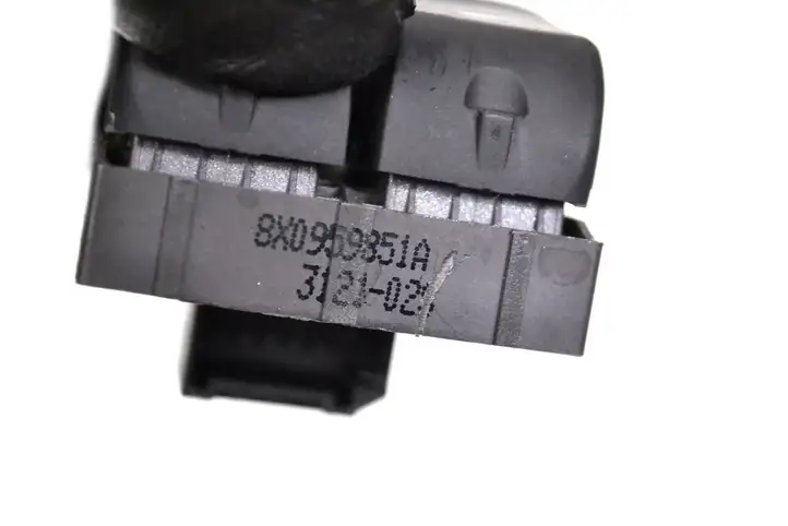 Audi A1 (2010 - 2014) 8X0959851A Кнопка стеклоподъемников — фото 5