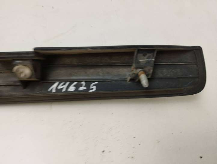 Toyota Avensis T270 (2009 - 2012)  7680105090 Освещение номера