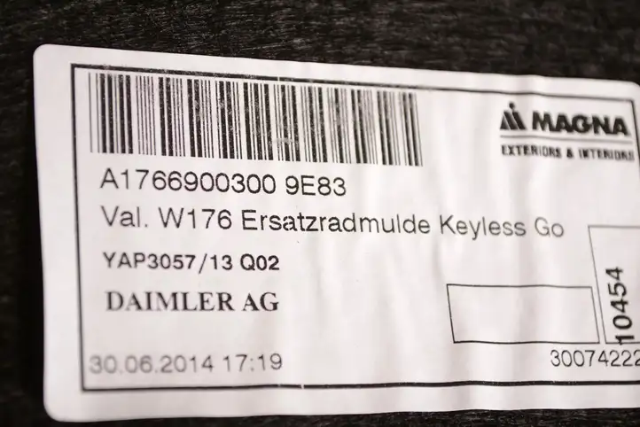 Mercedes-Benz A W176 (2012 - 2018) A1766900300 Пол багажника — фото 5