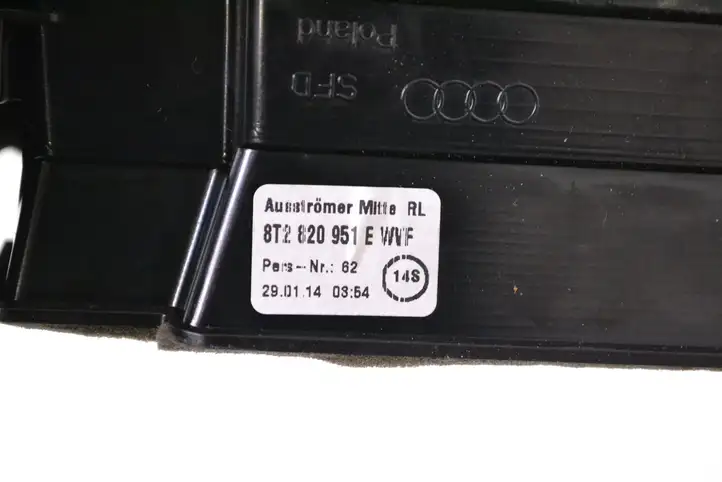 Audi A5 8T 8F (2011 - 2016) 8T2820951E Воздушная решетка панели — фото 5