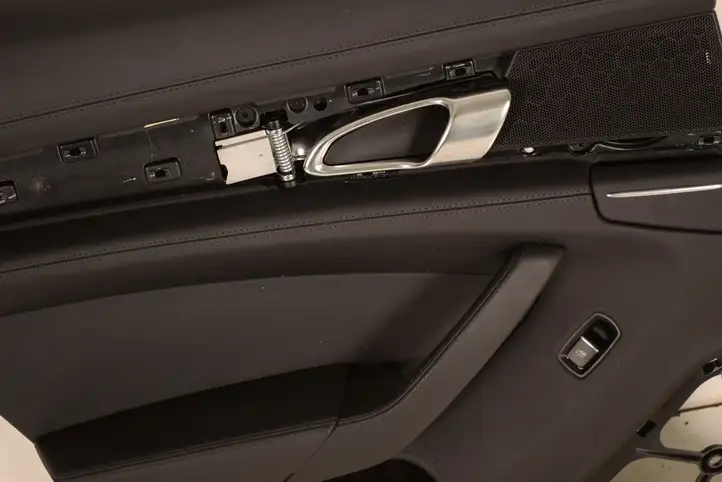 Porsche Panamera (970) (2013 - 2016) Обшивка задней двери — фото 3