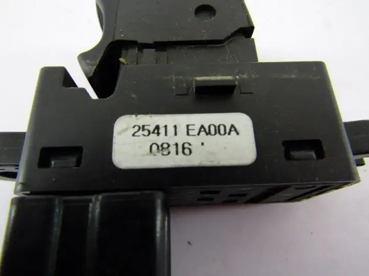 Nissan Pathfinder R51 (2005 - 2012) Кнопка стеклоподъемников — фото 2