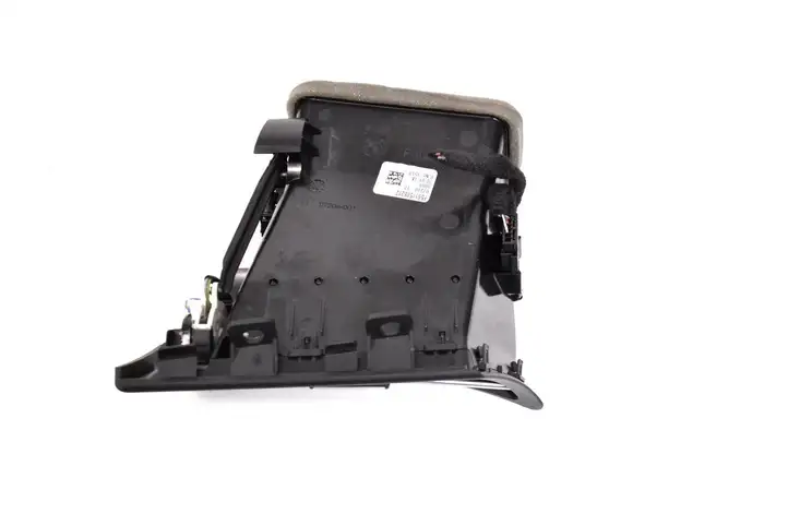 BMW 7 F01 (2008 - 2016) F5911586212 Воздушная решетка панели — фото 3