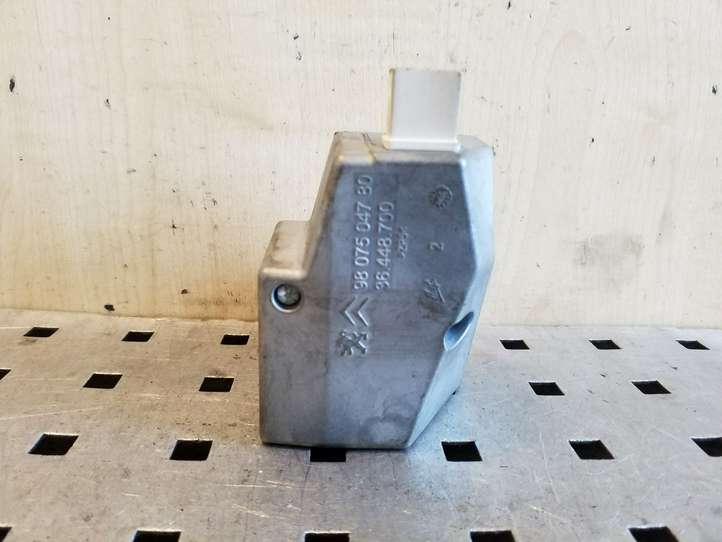 Citroen C4 Picasso (2013 - 2016)  9807504780 Замок руля