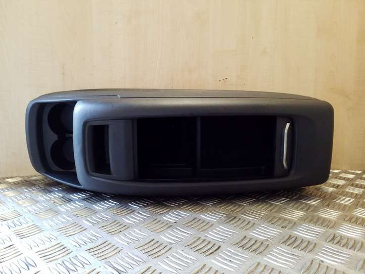 Citroen C4 Picasso (2013 - 2016)  9677314177 Подлокотник
