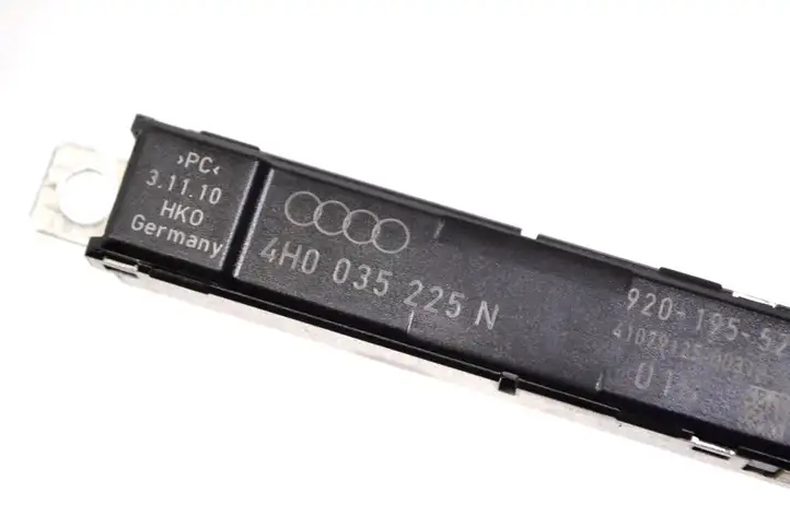 Audi A8 S8 D4 4H (2010 - 2014) 4H0035225N Усилитель антенны — фото 4