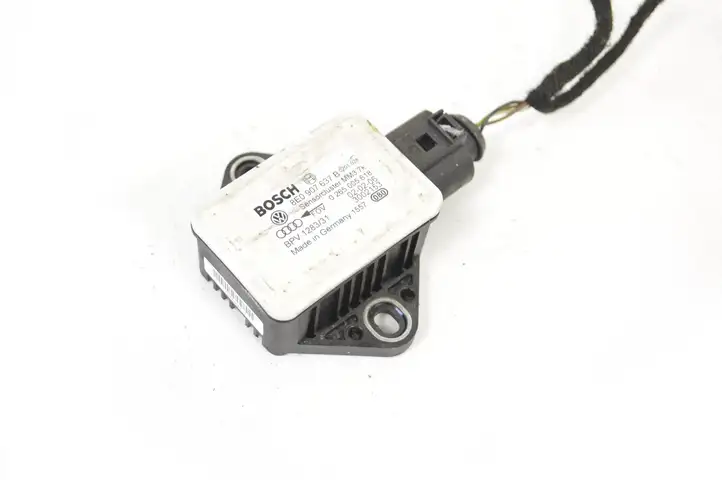 Audi A4 S4 B6 8E 8H (2000 - 2006) 8E0907637B Датчик ускорения — фото 1