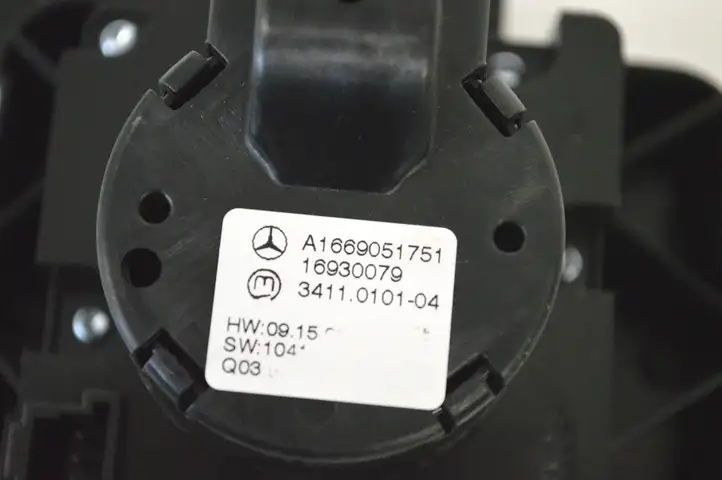 Mercedes-Benz GL X166 (2013 - 2019) A1669051751 Блок кнопок на панели — фото 5