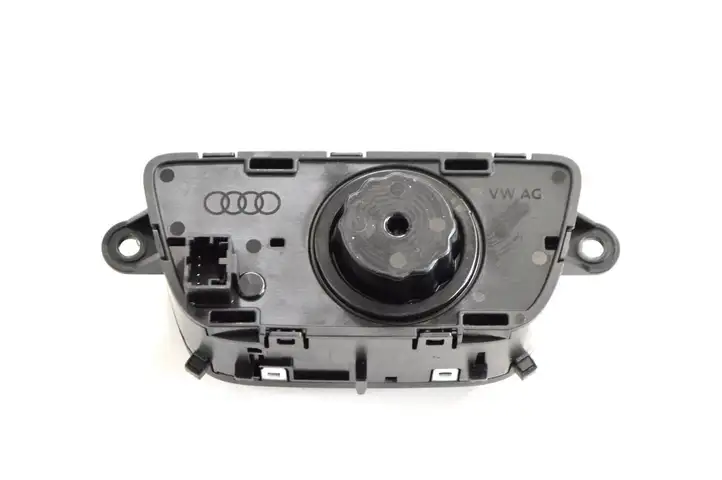 Audi A4 S4 B9 8W (2019 - ) 4M0941531T Включатель фонарей — фото 2