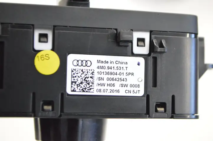 Audi A4 S4 B9 8W (2019 - ) 4M0941531T Включатель фонарей — фото 5