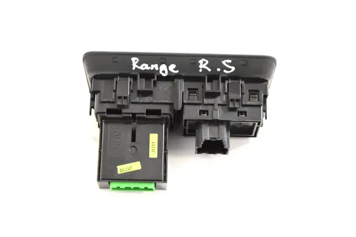 Land Rover Range Rover Sport L494 (2013 - 2017) FK7211654DC Кнопка фаркопа в багажнике — фото 2