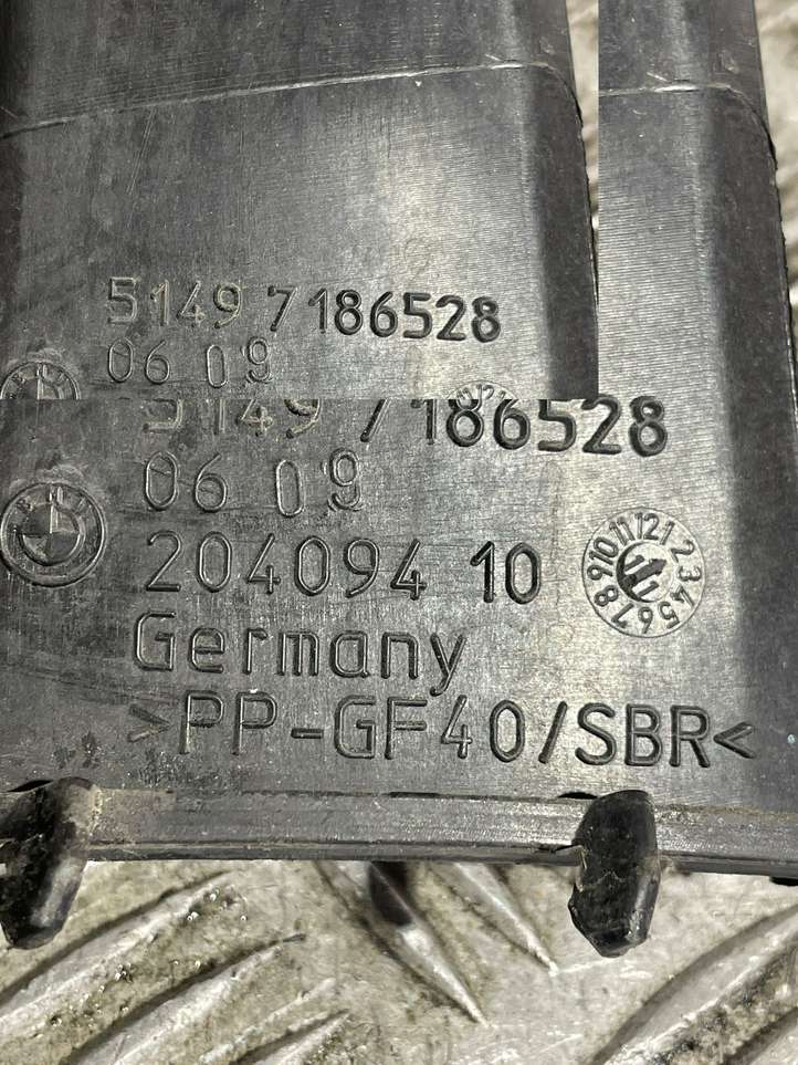 BMW 7 F01 F02 F03 F04 (2008 - 2016)  7186528 Другая деталь отделки багажника