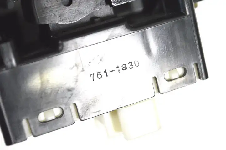 Mazda RX8 (2003 - 2008) FE15684L1 Кнопка стеклоподъемников — фото 6