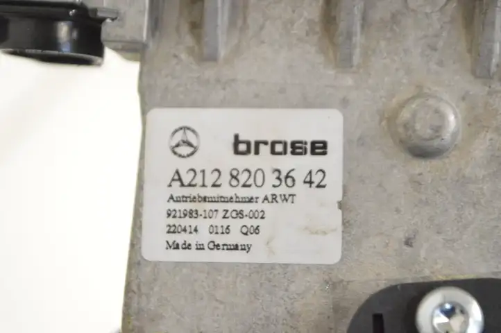 Mercedes-Benz GLK X204 (2008 - 2016) A2128203642 Доводчик крышки багажника — фото 9