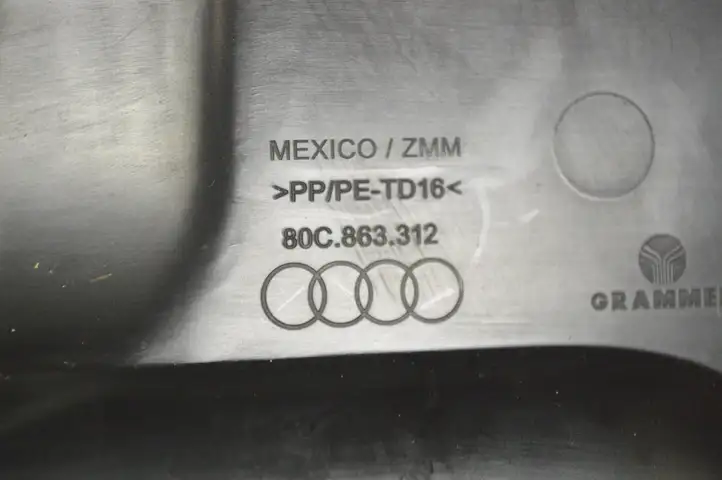 Audi Q5 SQ5 (2017 - ) 80C863312 Другая деталь консоли (туннеля) — фото 5