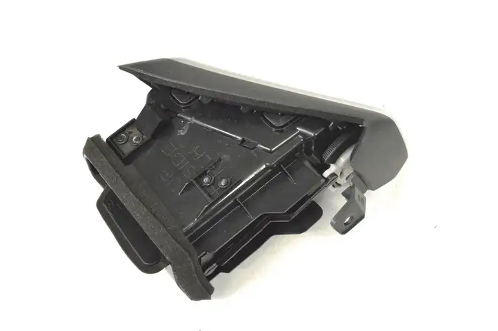 Nissan X-Trail T32 (2014 - 2021) 687614BA1A Воздушная решетка панели — фото 2