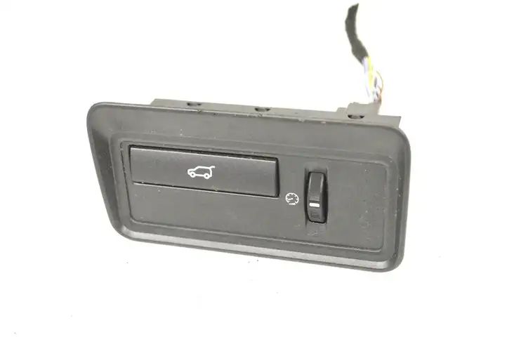 Land Rover Evoque I (2011 - 2015) BJ3211654BB Кнопка закрытия багажника — фото 1