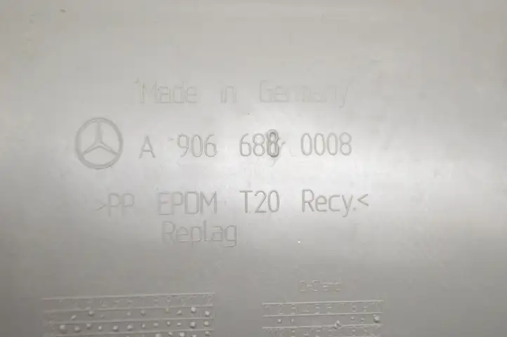 Mercedes-Benz Sprinter W906 (2006 - 2018) A9066880008 Крышка ящика предохранителей — фото 6