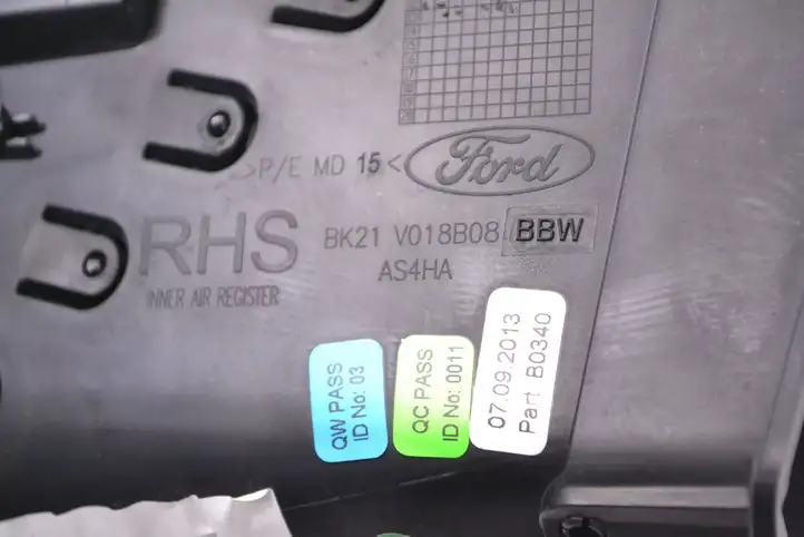 Ford Transit Custom (2014 - ) BK21V018B08BBW Воздушная решетка панели — фото 5