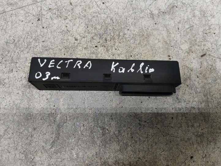 Opel Vectra (2002 - 2005)  532150018 Реле крюка для прицепа