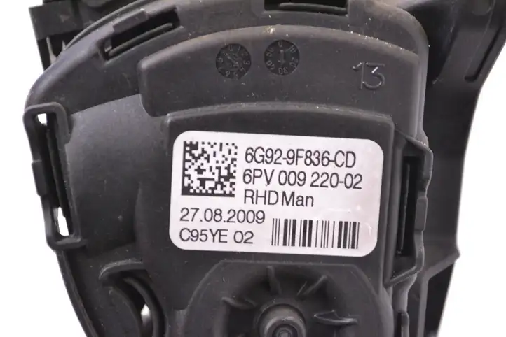 Volvo V70 (2007 - 2013) 6G929F836CD Педаль акселератора — фото 5