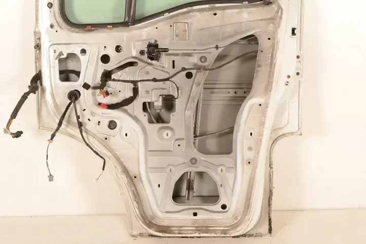 Renault Megane II (2006 - 2008) Дверь — фото 7